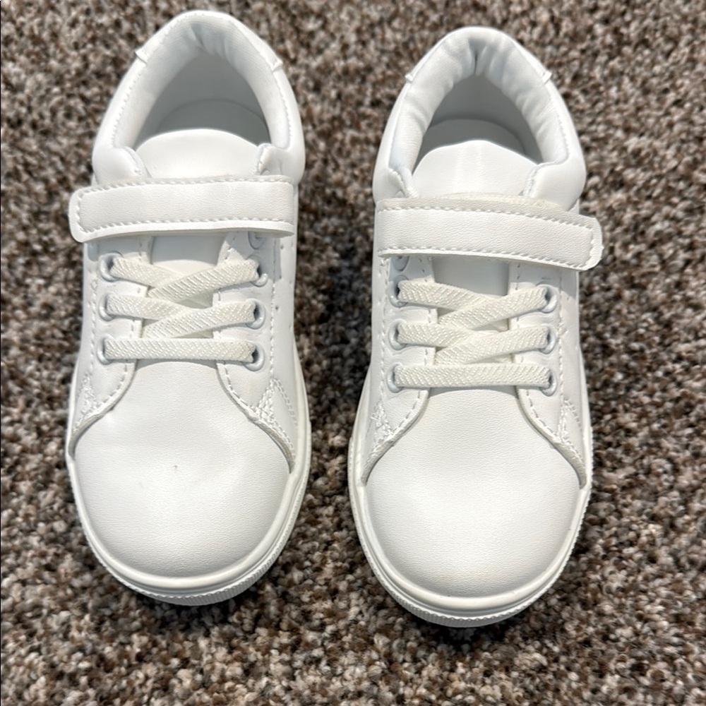 FabKids White Sneakers